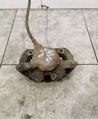 Mercedes-Benz C W203 Front brake caliper