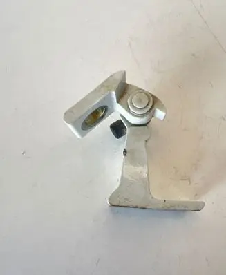 Volkswagen Tiguan Rear door lower hinge 8V5833403C A046574
