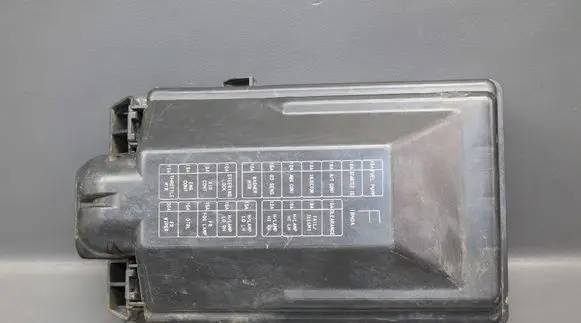 Infiniti EX Fuse box cover 284B9JK00