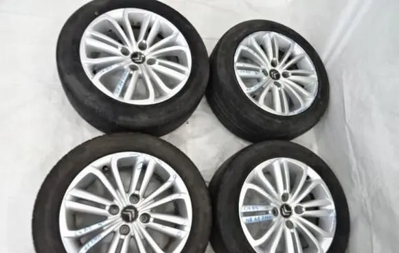 Citroen C4 II R18 alloy rim 