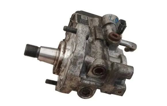 Volvo V40 Fuel injection high pressure pump 31452143