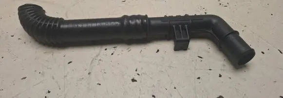 Ford Focus Engine coolant pipe/hose 9647768980