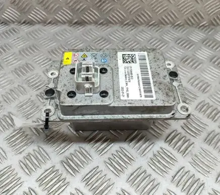 Tesla Model Y Hybrid / electric car battery 159848600D