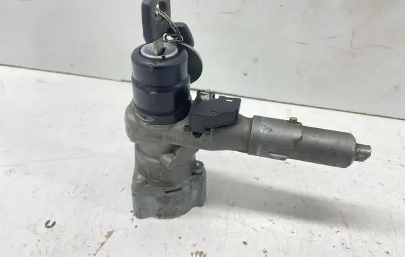 Mercedes-Benz E W124 Ignition lock A1244623530 1244623530 A1244600304