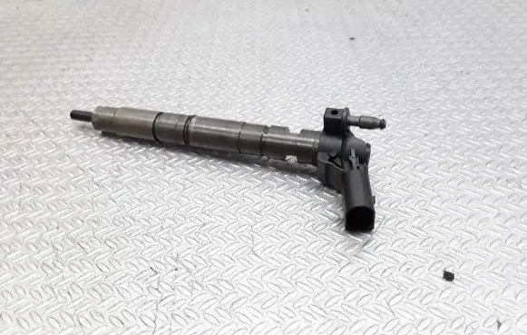 Seat Exeo (3R) Fuel injector 03L130277 0445116030