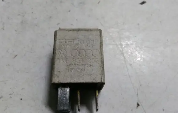 Volkswagen Touran I Other relay 1K0951253