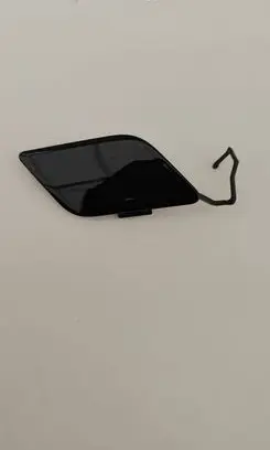 Mercedes-Benz E W211 Front tow hook cap/cover A2118851022