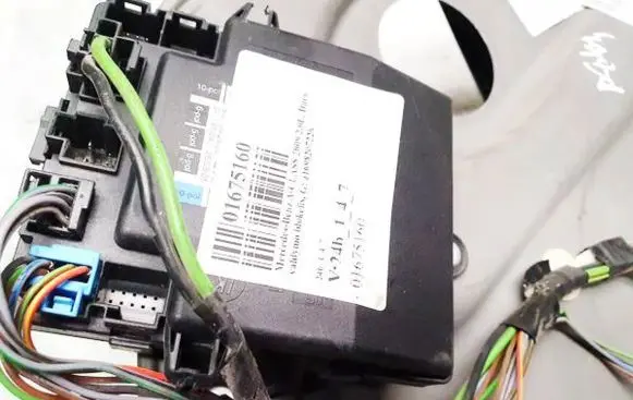 Mercedes-Benz A W169 Door control unit/module a1698207226 05072332