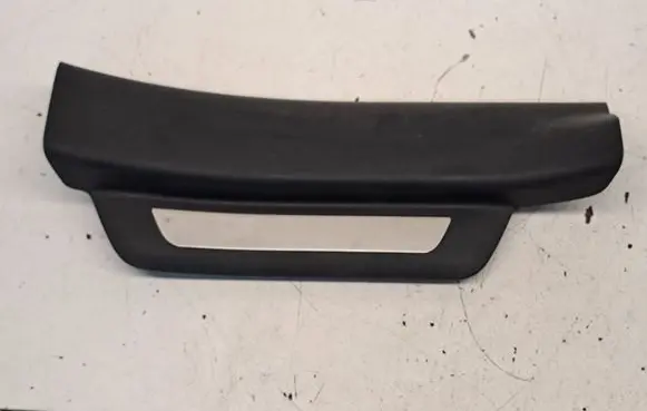 Lexus RX 450H Rear sill trim cover 6793048060