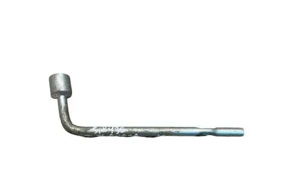 Mitsubishi Outlander Wheel nut wrench 