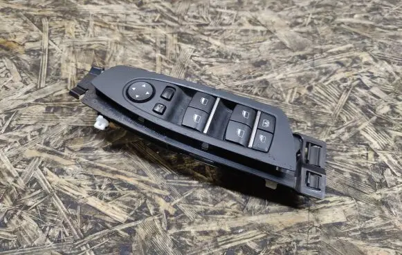 BMW 7 F01 F02 F03 F04 Electric window control switch 916357402