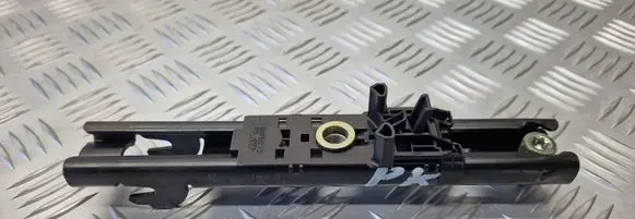 Ford Focus Seat belt adjustment rail 33007942