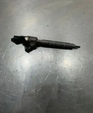 Mercedes-Benz E W211 Fuel injector 0445110177