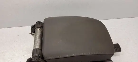 Volkswagen Golf V Armrest 1K5864251B 1K0713187