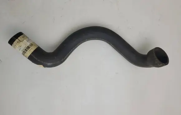 Mercedes-Benz Vito Viano W638 Engine coolant pipe/hose A6165011182