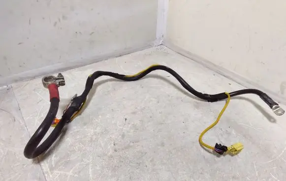 Audi A6 S6 C6 4F Positive cable (battery) 4F0971225F