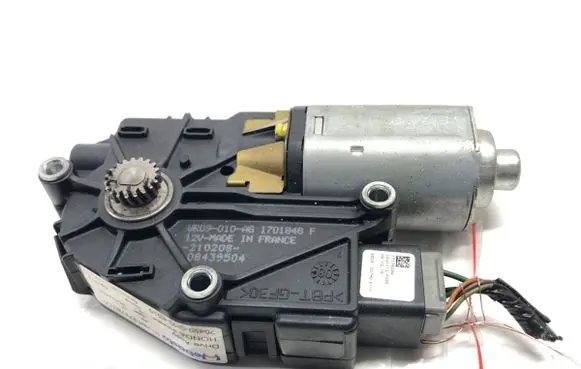 Honda CR-V Sunroof motor/actuator 70450-SMG-E010