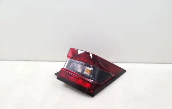 Nissan Juke II F16 Rear/tail lights 265506PA0A