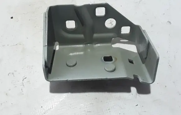 Renault Trafic III (X82) Fender mounting bracket 93451643