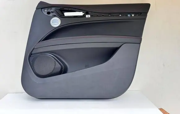 Alfa Romeo Stelvio Front door card panel trim 160006681 530151321077