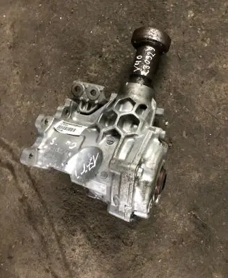 Volvo V40 Cross country Gearbox transfer box case 31492031
