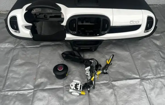 Fiat 500L Dashboard