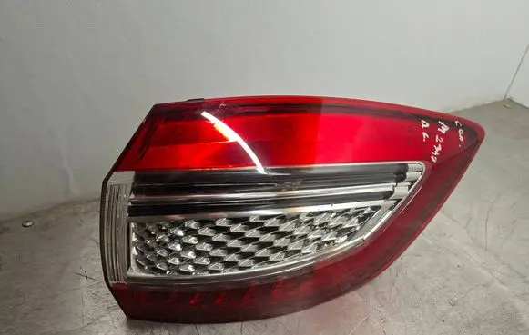 Ford Mondeo MK IV Rear/tail lights BS7113404B