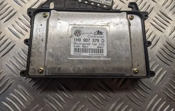 Volkswagen PASSAT B4 ABS control unit/module 1H0907379D