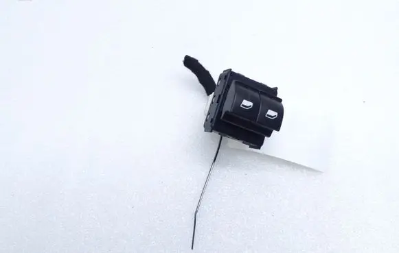 Citroen C4 Cactus Electric window control switch 98016298ZD