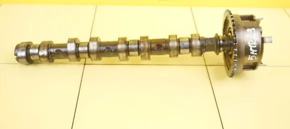 Opel Zafira C Camshaft 55562225 5HTR29