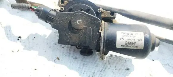 Toyota Corolla Verso AR10 Wiper motor