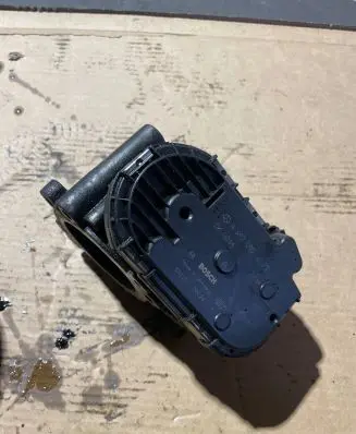Mercedes-Benz CLS C219 Engine shut-off valve A6420900070 DK0034 59110