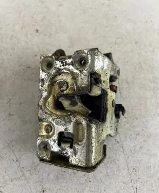 Jeep Cherokee XJ Front door lock 
