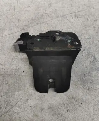 Audi A6 S6 C6 4F Tailgate/trunk/boot lock/catch/latch