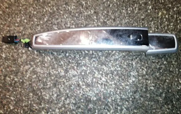 Buick Encore I Rear door exterior handle 630109302 630110101