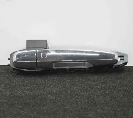 Mitsubishi L200 Front door exterior handle
