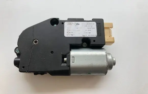 Mercedes-Benz GLE (W166 - C292) Sunroof motor/actuator A1664420023