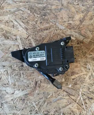 Renault Trafic II (X83) Accelerator pedal position sensor 8200008477