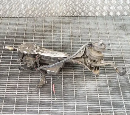 Audi A3 S3 8P Steering rack