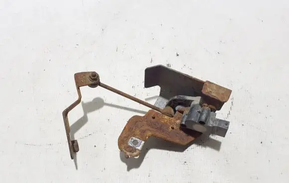 Ford Kuga II Air suspension front height level sensor 5220930