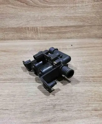 BMW X5 E70 Coolant heater control valve 691054404 1147412166 64116910544