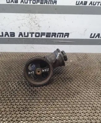 Toyota Avensis T250 Power steering pump 
