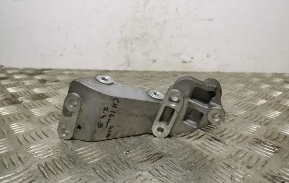 Jeep Cherokee Bracket in trunk/boot 04627154AC