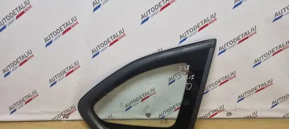BMW X1 F48 F49 Rear side window 7349648