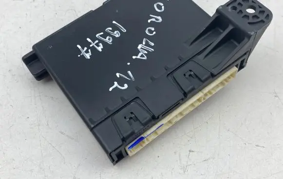 Toyota Corolla E140 E150 Air conditioning/heating control unit 8865002A00 MB1777003501