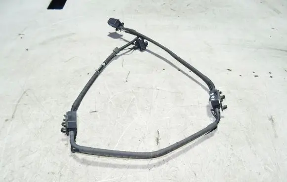 BMW 5 GT F07 Windshield washer fluid hose 132640 13264011