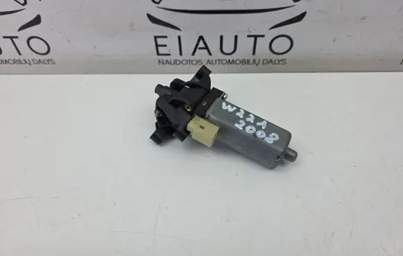 Mercedes-Benz S W221 Steering column adjust motor 0390203249