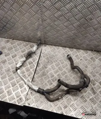 Volvo XC40 Engine coolant pipe/hose