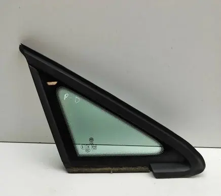Volkswagen Golf VII Front door vent window glass four-door 5G0845412