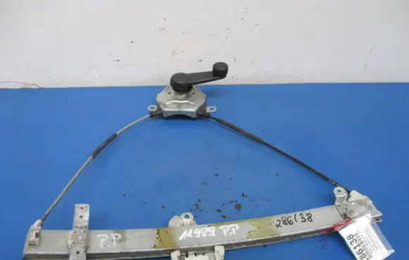 Nissan Almera Front door window regulator with motor
